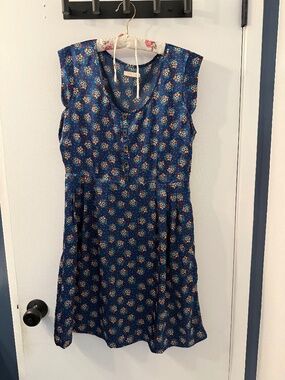 Sapphire blue dress with floral pattern